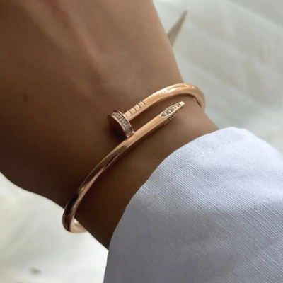 Gouden Cuff Spijker Armband met Diamantjes Dames