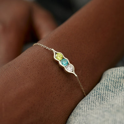 Pea-Pod Gepersonaliseerde Geboortesteen Armband