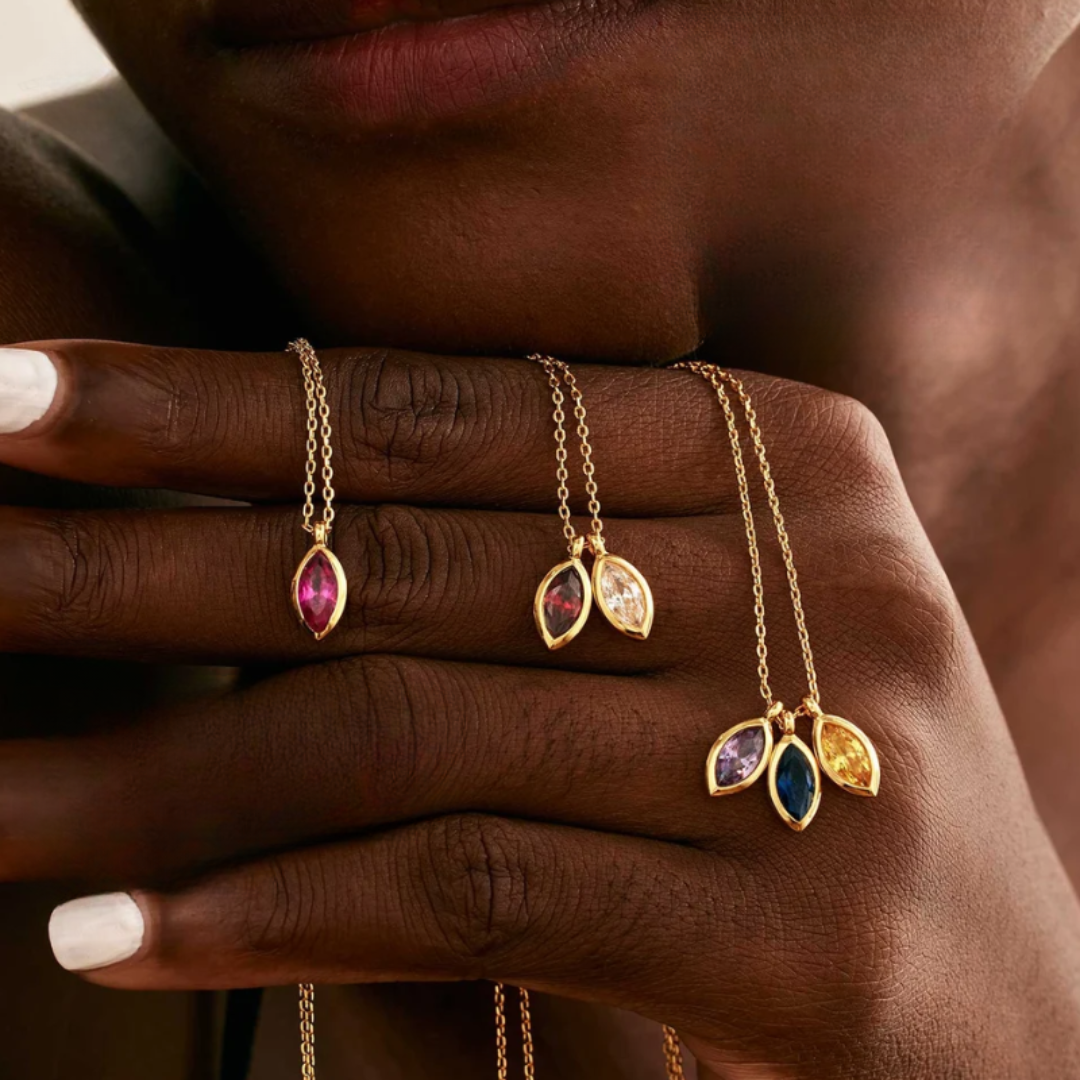 Geboortesteen Bloemblaadjes Oma Ketting