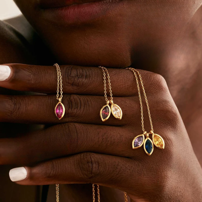 Geboortesteen Bloemblaadjes Oma Ketting