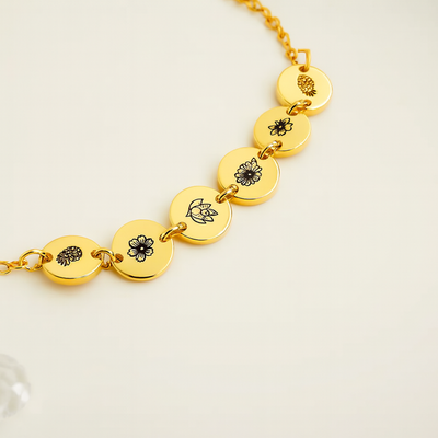Gepersonaliseerde Geboortebloem Tiny Charm Armband