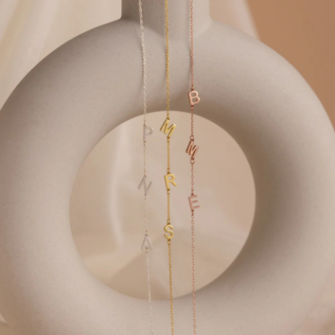 Dames Ketting Met Initiaal Zijwaarts
