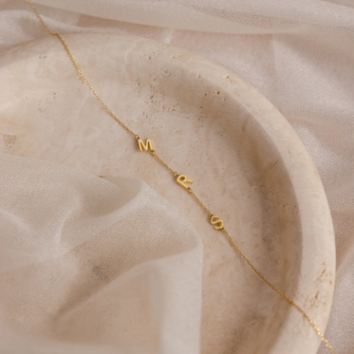 Dames Ketting Met Initiaal Zijwaarts